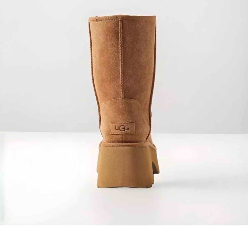 UGG Classic New Heights Short Boot Size 10 - Picture 3 of 5